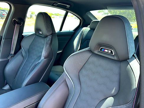 Used 2025 BMW M3 Competition AWD/4WD image 16