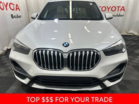 Used 2022 BMW X1 xDrive28i w/ Convenience Package AWD/4WD image 2