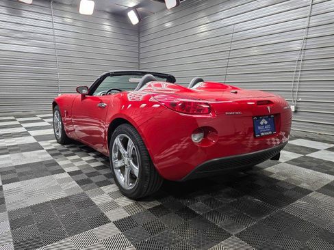 Used 2007 Pontiac Solstice Convertible w/ Premium Package RWD image 8