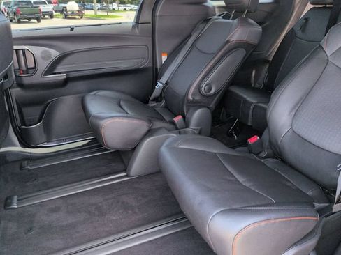 Certified 2024 Toyota Sienna XSE FWD image 14