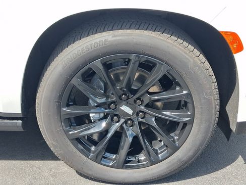 Used 2024 Cadillac Escalade Sport Platinum w/ LPO, ONYX Package AWD/4WD image 8