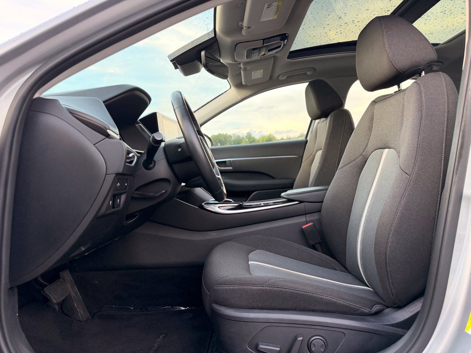 Used 2021 Hyundai Sonata SEL w/ Convenience Package FWD image 15