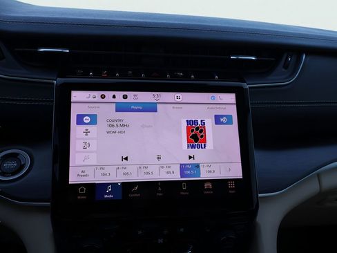 Used 2022 Jeep Grand Cherokee L Limited w/ Luxury Tech Group II image 25