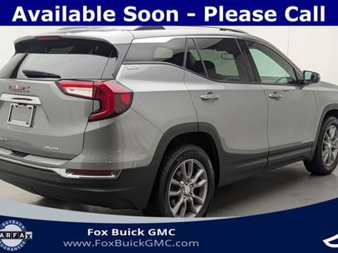 Certified 2024 GMC Terrain SLT image 5