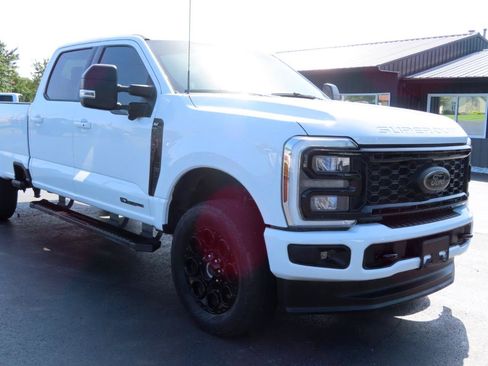 Used 2025 Ford F250 XLT w/ Black Appearance Package AWD/4WD image 22