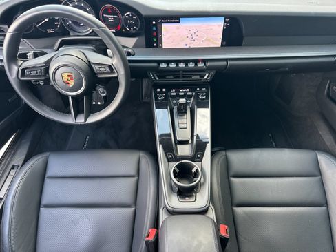 Used 2022 Porsche 911 Carrera RWD image 6