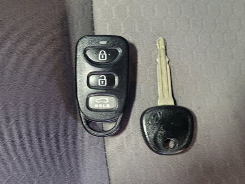 Used 2019 Hyundai Elantra SEL w/ Winter Weather Package image 32