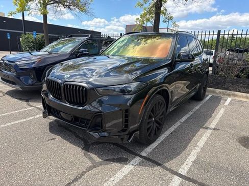 Used 2024 BMW X5 xDrive40i w/ M Sport Package AWD/4WD image 1