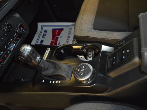 Used 2025 Ford Bronco Big Bend AWD/4WD image 20