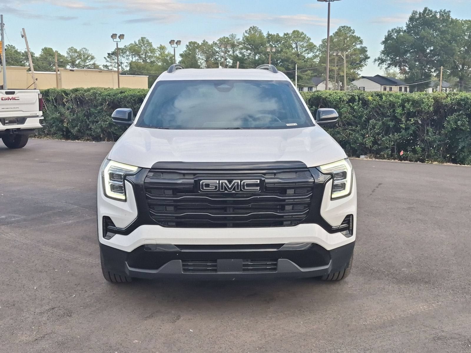 Used 2026 GMC Terrain Elevation w/ Elevation Premium Package AWD/4WD image 9