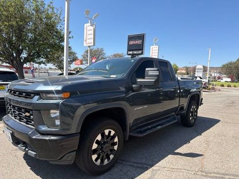 Used 2020 Chevrolet Silverado 2500 Custom w/ Custom Value Package AWD/4WD image 3