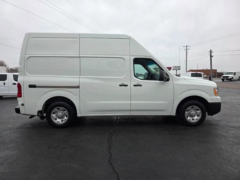 Used 2021 Nissan NV 2500 SV w/ Navigation Package image 6