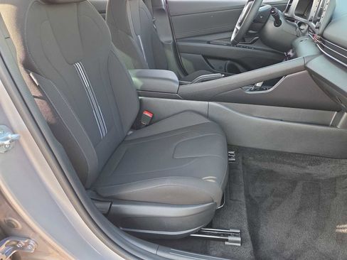 New 2025 Hyundai Elantra Sport image 21