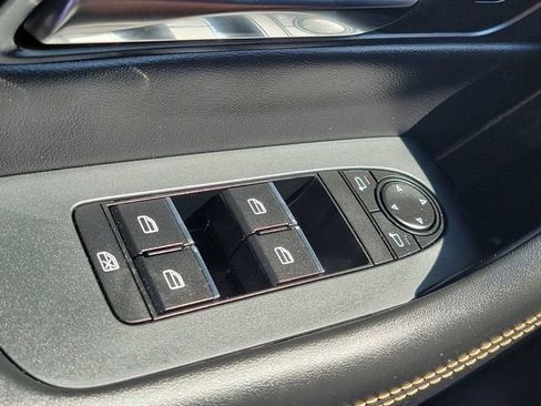 Certified 2025 MAZDA CX-70 Plug-In Hybrid w/ Premium Pkg AWD/4WD image 18