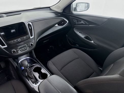 Used 2023 Chevrolet Malibu LT image 23