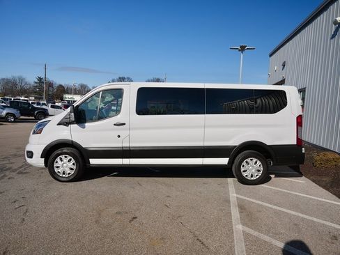 Used 2023 Ford Transit 350 XLT image 4
