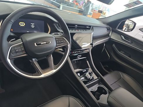 New 2026 Jeep Grand Cherokee L Limited w/ Limited Altitude Package image 14