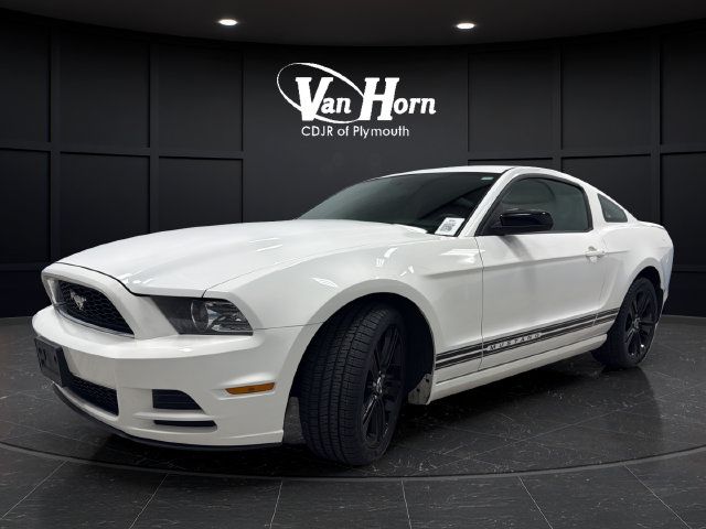 Used 2013 Ford Mustang Coupe w/ V6 Performance Pkg RWD image 3