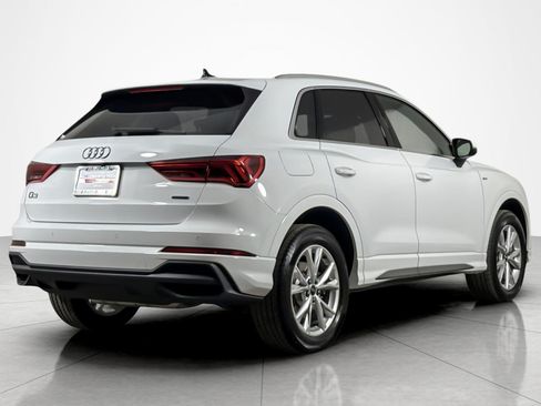 Used 2025 Audi Q3 2.0T Premium w/ Convenience Package AWD/4WD image 5