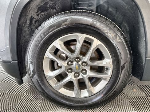 Used 2020 Chevrolet Traverse LS w/ LPO, Black Accent Package image 12