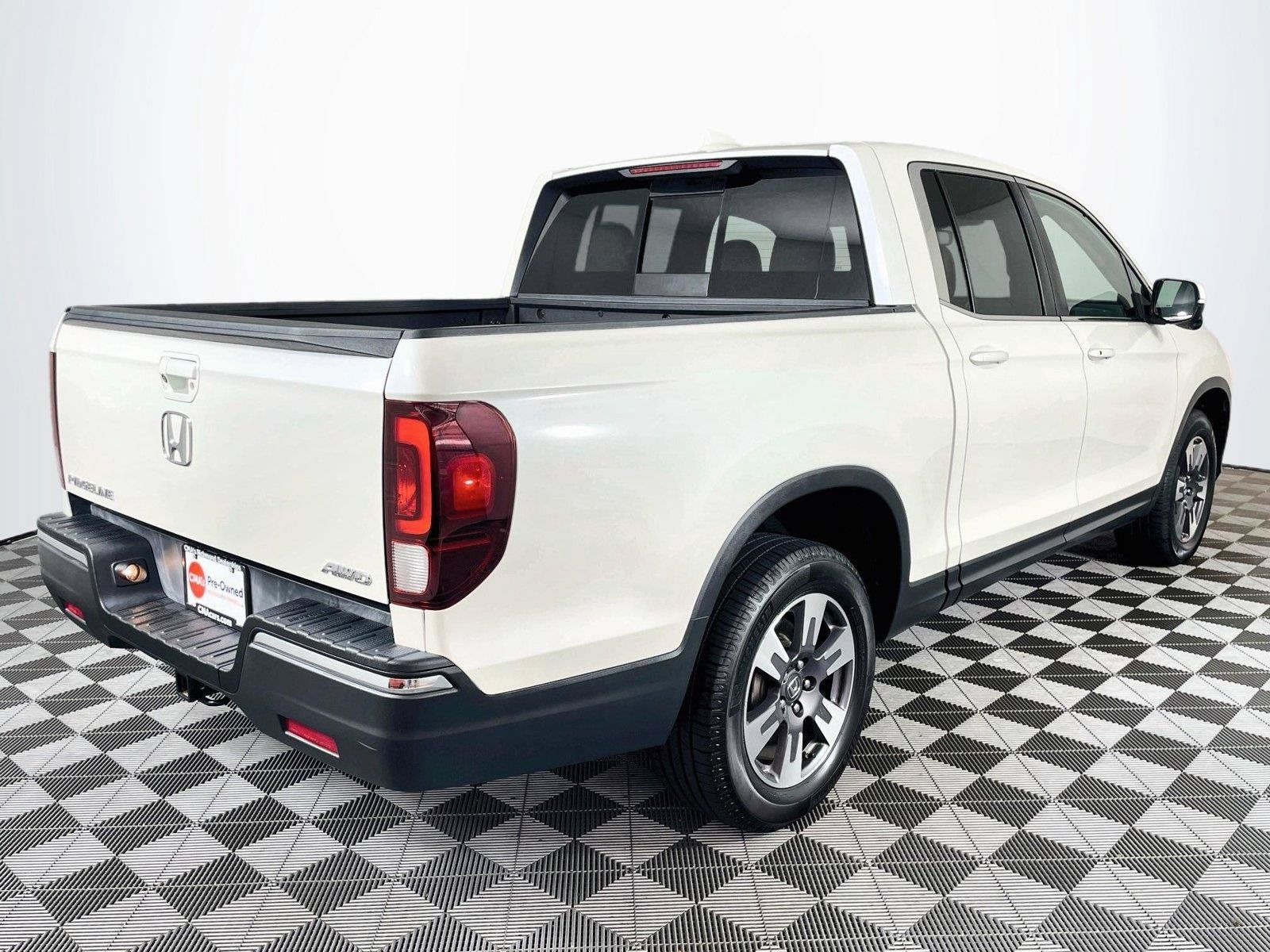 Certified 2019 Honda Ridgeline RTL-T image 11