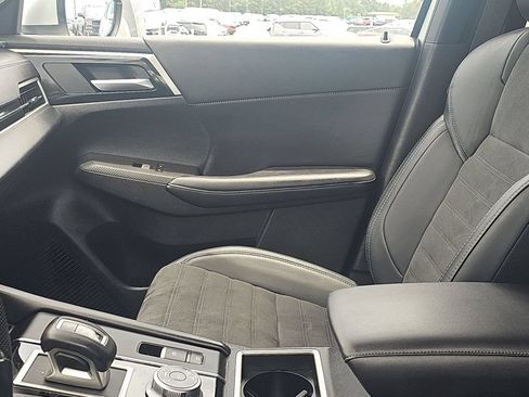 Used 2024 Mitsubishi Outlander SE AWD/4WD image 8