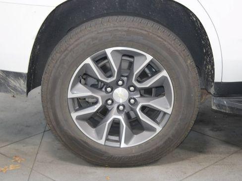 Used 2021 Chevrolet Tahoe LT RWD image 12