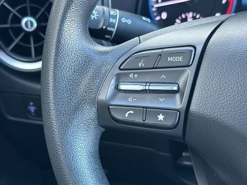 Used 2023 Hyundai Kona SE image 25