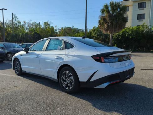 New 2026 Hyundai Sonata Blue FWD image 4