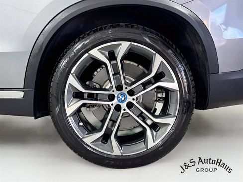 Used 2024 BMW X5 xDrive50e w/ Premium Package AWD/4WD image 40