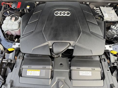 Used 2023 Audi Q7 Premium Plus w/ Premium Plus Package image 25