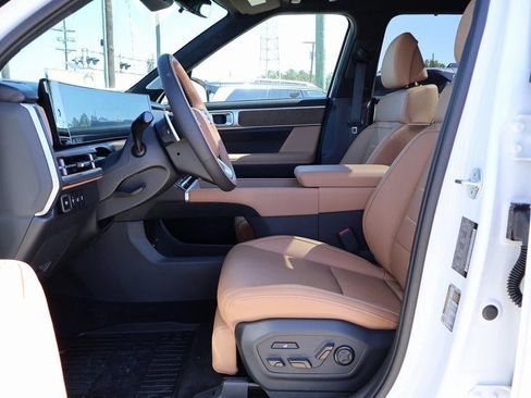 New 2026 Hyundai Santa Fe Calligraphy image 7