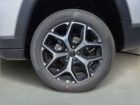 New 2026 Jeep Compass Limited image 5