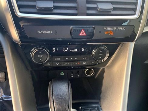 Used 2018 Mitsubishi Eclipse Cross AWD image 15