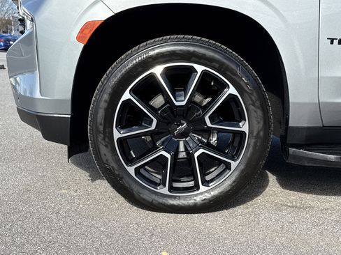 Used 2024 Chevrolet Tahoe RST w/ Luxury Package image 13