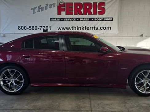 Used 2019 Dodge Charger R/T w/ Plus Group image 8