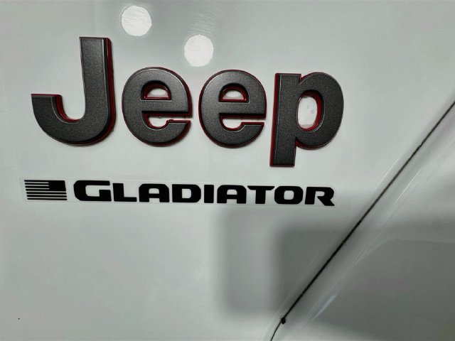 Used 2023 Jeep Gladiator Rubicon w/ Cold Weather Group AWD/4WD image 40