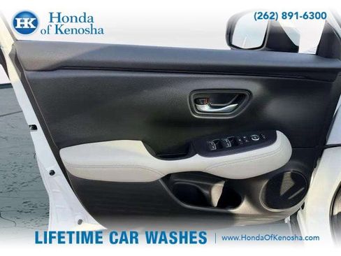 Certified 2025 Honda HR-V EX-L image 21