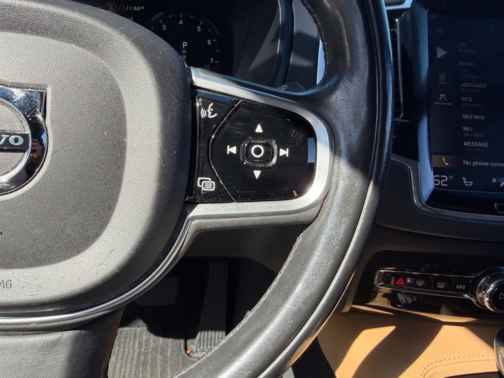 Used 2018 Volvo XC90 T5 Momentum w/ Convenience Package FWD image 26