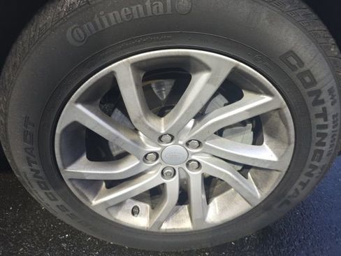 Used 2016 Land Rover Discovery Sport HSE image 9