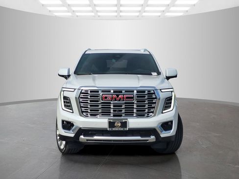 New 2026 GMC Yukon XL Denali w/ Denali Reserve Package AWD/4WD image 2