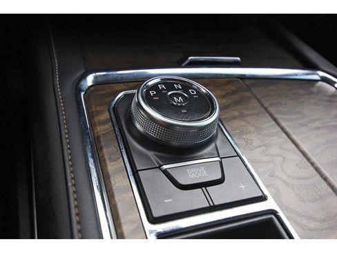 Used 2019 Ford Expedition Max Platinum RWD image 25
