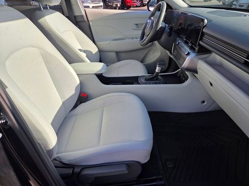 Used 2025 Hyundai Kona SEL AWD/4WD image 20