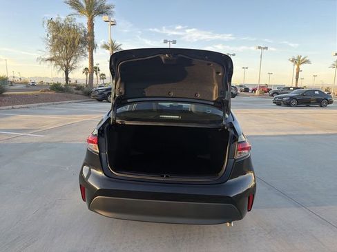 Used 2024 Toyota Corolla LE image 28