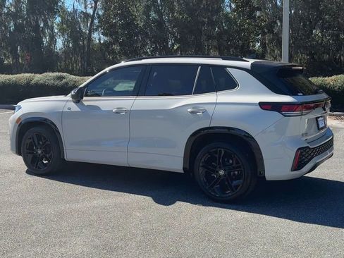 New 2026 Volkswagen Tiguan SE R-Line image 6