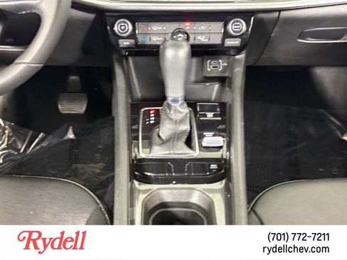 Used 2024 Jeep Compass Latitude image 15