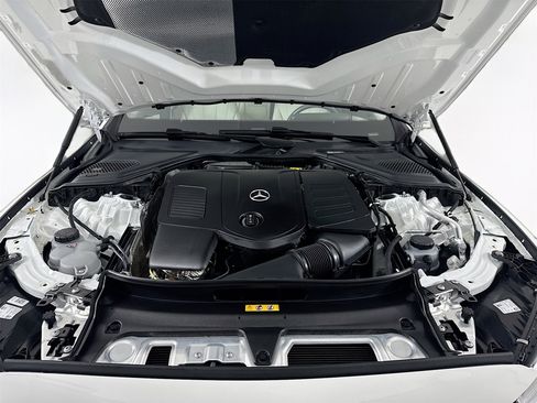 Certified 2025 Mercedes-Benz E 350 4MATIC Sedan image 33