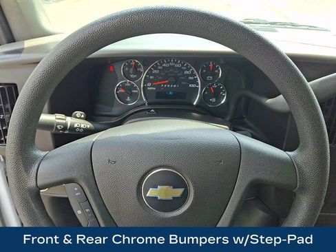 Used 2025 Chevrolet Express 2500 w/ Driver Convenience Package RWD image 4