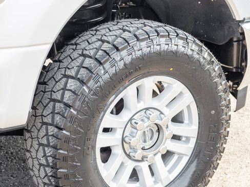 Used 2018 Ford F250 XL w/ Power Equipment Group AWD/4WD image 12