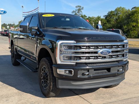 Used 2023 Ford F250 Platinum AWD/4WD image 4